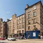 St Marys Street