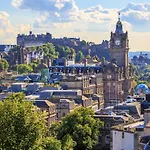 Luxurious Spacious 3 Bedroom Apartment - Edinburgh City Centre - Excellent Location - Five Star Amenities & Service
