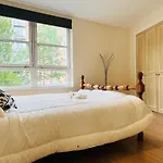 Stunning 2-Bed Apartment In Edinburgh Free Parking