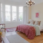 The Edinburgh Address - Classic Marchmont Charm