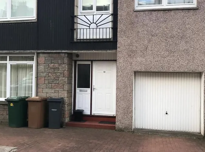 Laura And Paul\'S House