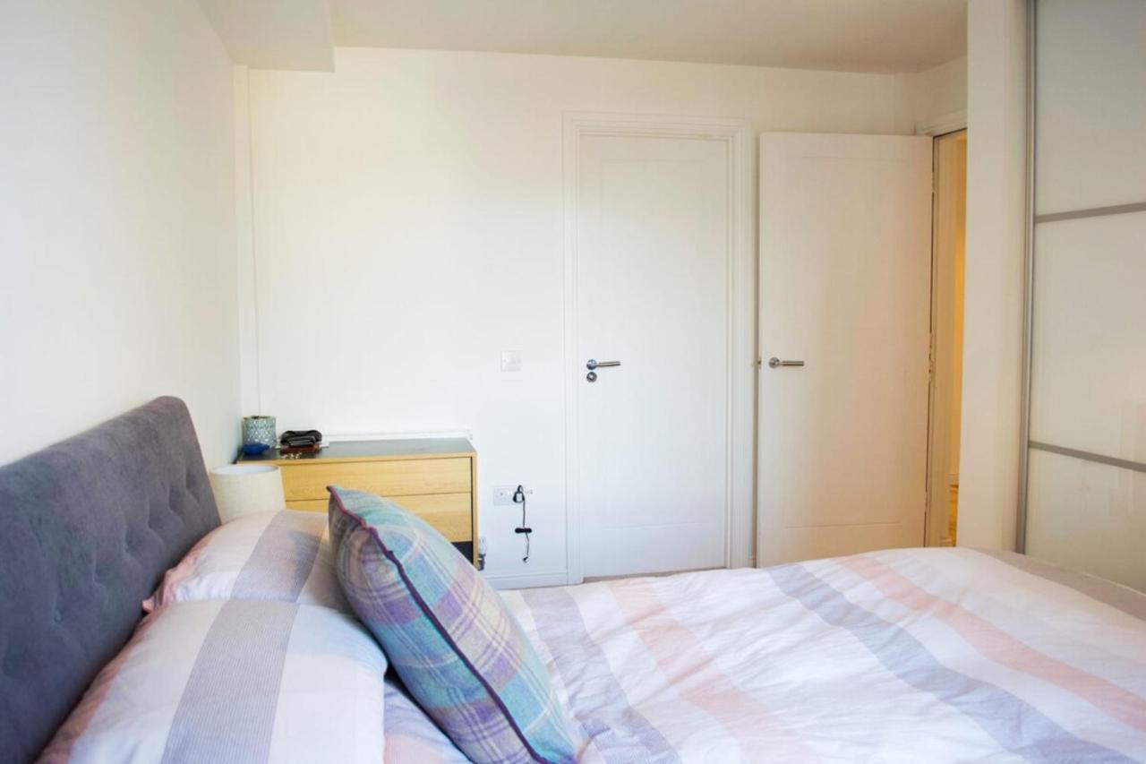Modern By Leith Walk Apartment Edinburgh