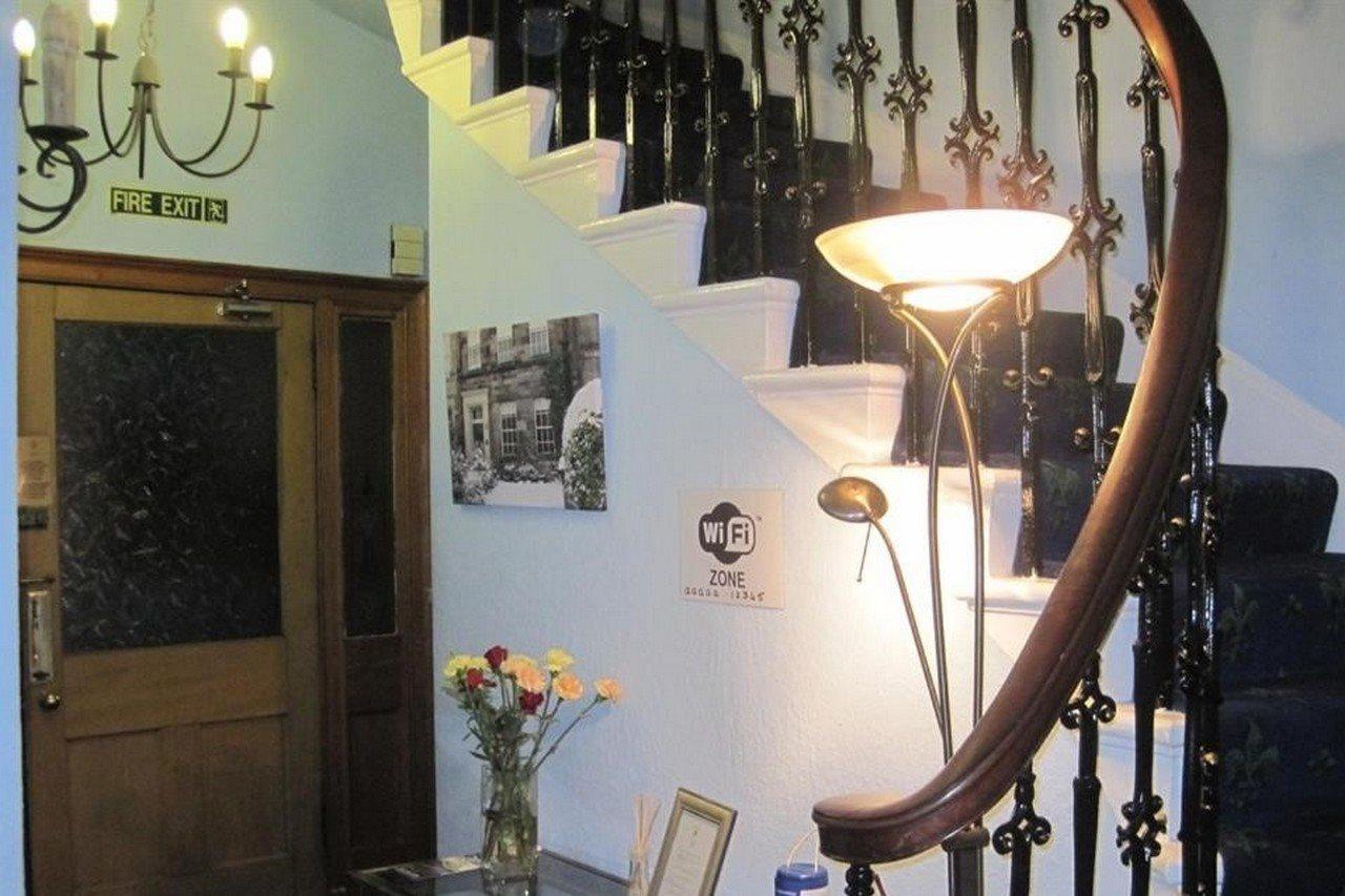 Amaryllis Guest house