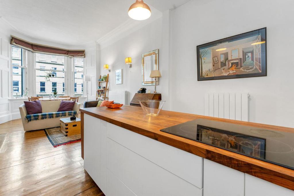 Guestready - Lovely Near Leith Walk * Edinburgh