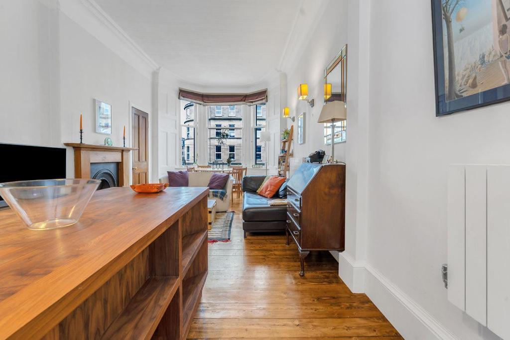 Guestready - Lovely Near Leith Walk * Edinburgh