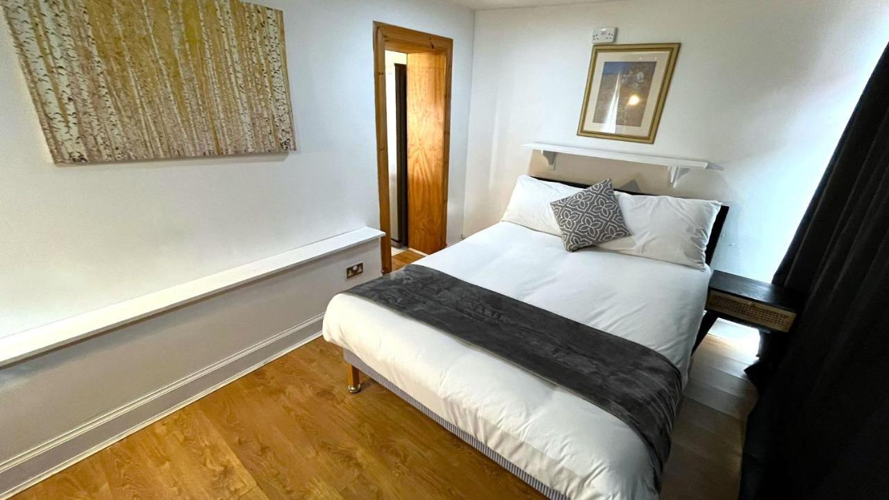 Elegant 2 Bedroom