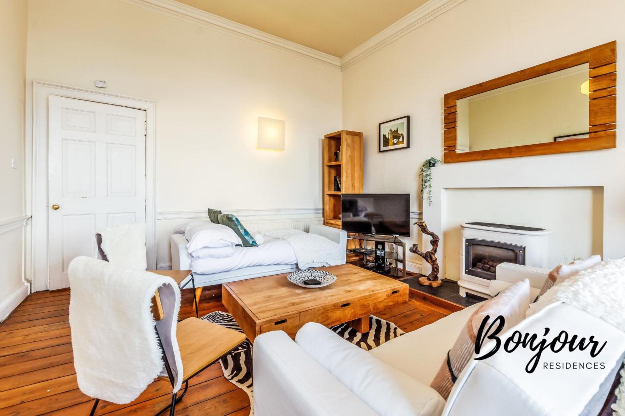 Apartment Belleville Central St James Quarter Free Offsite Parking & Views By Bonjour Residences