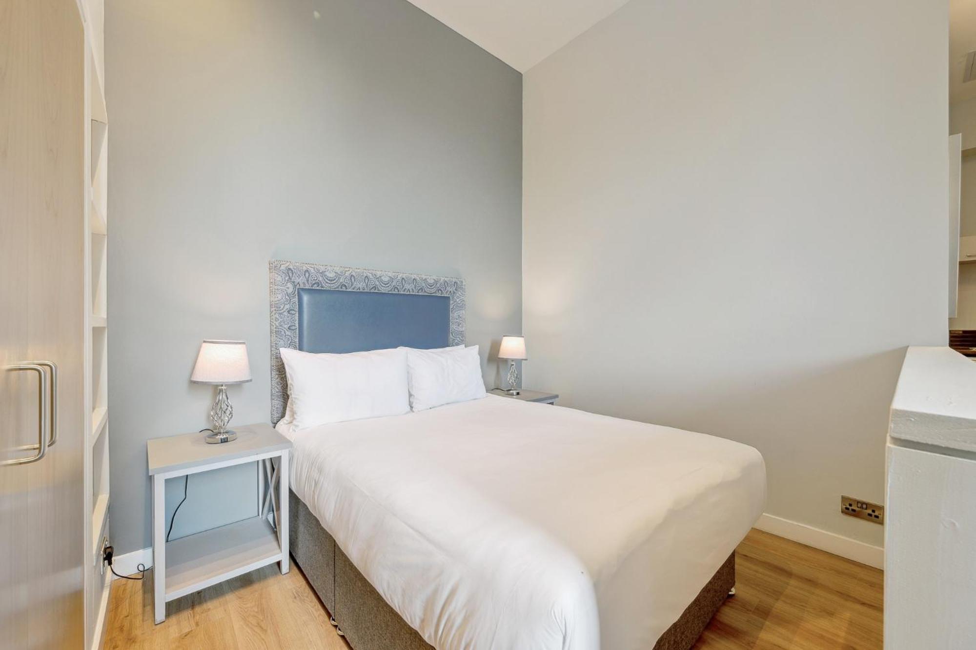 Princes Street Aparthotel Edinburgh