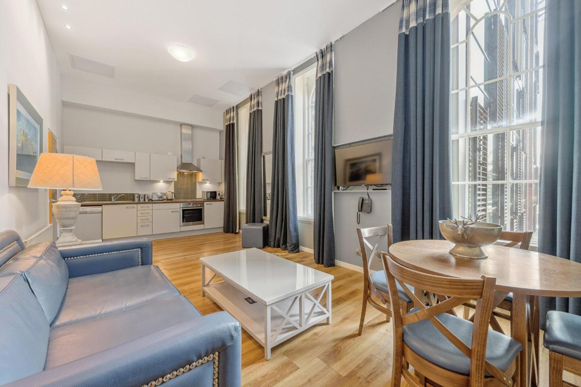 Princes Street 4*