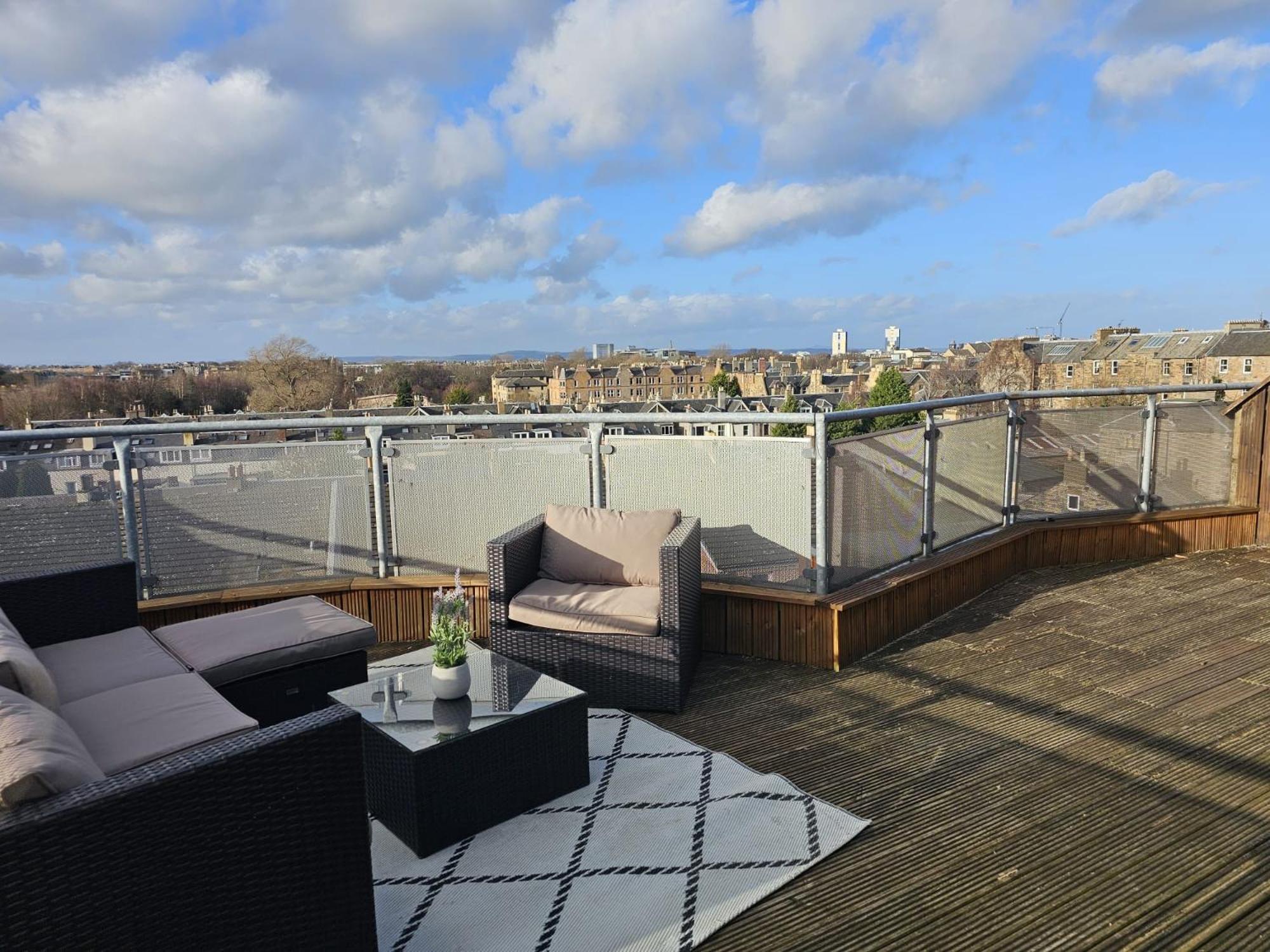 Rooftop Retreat * Edinburgh