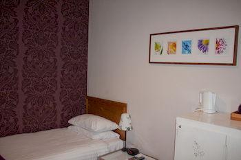 Guest house Dene Guest House, New Town 3*
