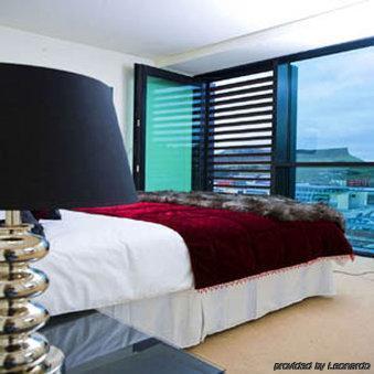 Princes Street Aparthotel Edinburgh