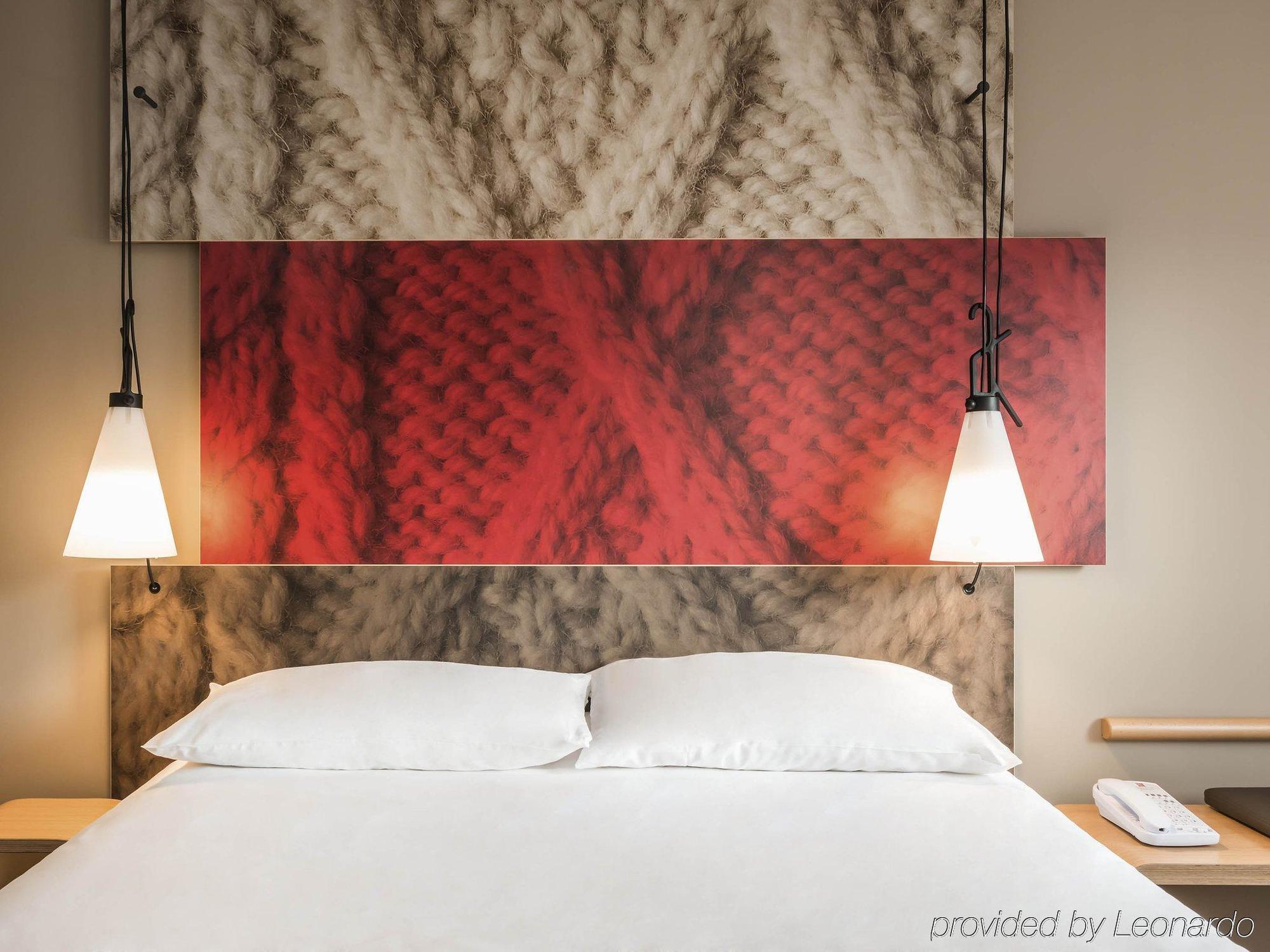 Ibis Centre Royal Mile - Hunter Square 3*