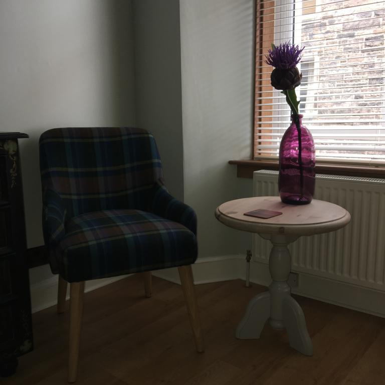 The Abbeyhill Bonnie Thistle Apartment