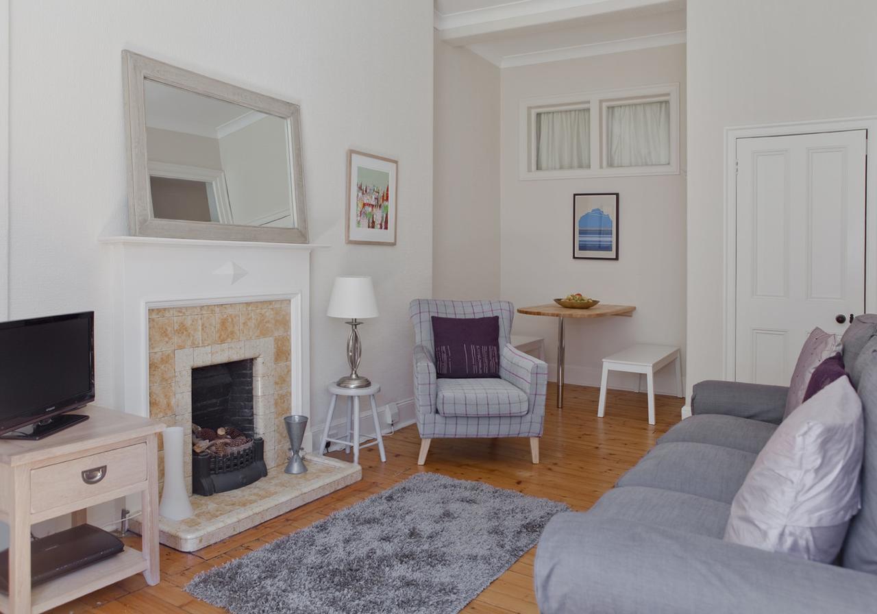The Edinburgh Address - Classic Marchmont Charm Apartment