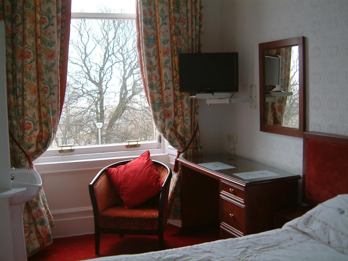 Terrace Hotel 2*