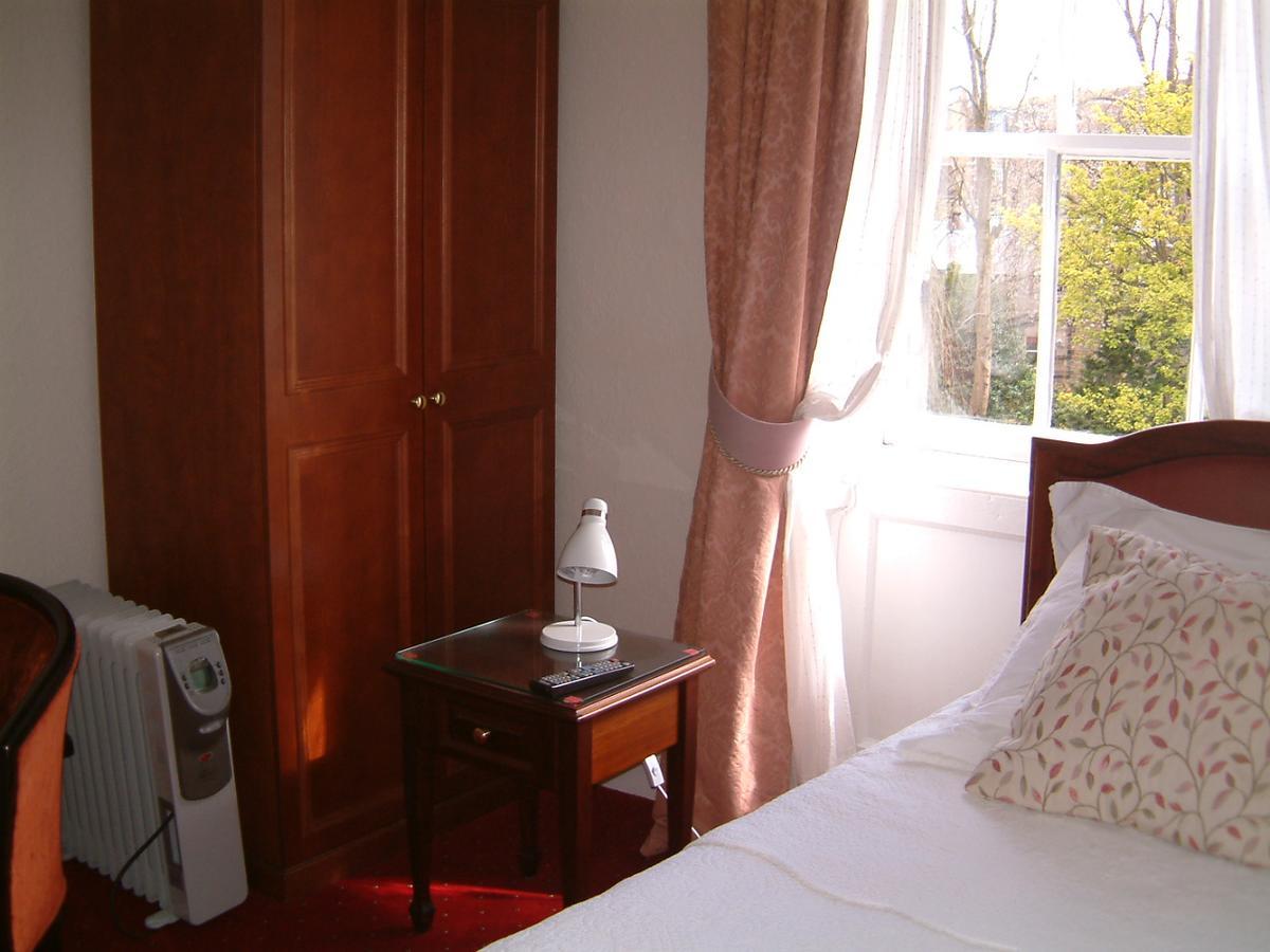 Terrace Hotel 2*
