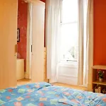 Classic Edinburgh Flat In The Heart Of Morningside