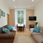 Home By The Meadows, Close To City Centre