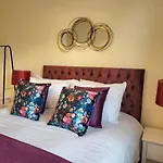 4 Bedrooms Apartment By Sensational Stay Short Lets & Serviced Accommodation