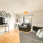Modern Mews Apartment - New Town