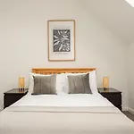 The Modern Mill Apartment