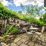 Rock House - Photographer\'S Studio - Historic Gem In The Heart Of The City