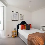 Luxury 3 Bedroom Apt On Edinburgh\'S Royal Mile