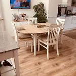 Home From Home - Free Parking