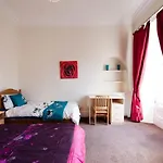 Edinburgh Central Roomz Aparthotel