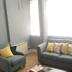 Logie Green - Beautiful And Central One Bed Flat
