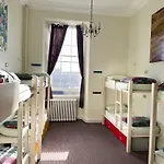Castle Rock Hostel - Adults Only