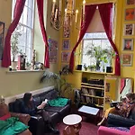 Castle Rock Hostel - Adults Only