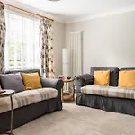 Cosy Roseburn Apartment, Edinburgh - 2 Bedrooms, Free Parking