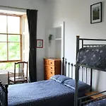 Argyle Backpackers