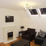 Niddry Street Apartments Edinburgh