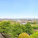 Joivy Eclectic Apartment Near Edinburgh Castle