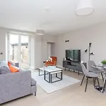 Dragon Suites - Edinburgh City Centre 1 Bed Apartment