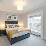 Dragon Suites - Ladon Suite - 2 Bed City Centre Luxury Apartment