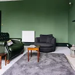 Grade A Listed 2 Bedroom In Edinburgh