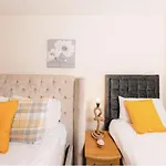 Warm&Welcoming Meadows 7 Apartments - City Centre