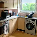 Discover Urban Oasis-Two Bedroom Flat