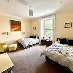 Luxury Apartment - Meadowbank Fast Wifi