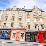 Joivy Charming Flat Near St Giles