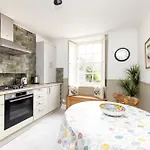 Joivy Beautiful Apartment, Private Garden, Calton Hill
