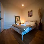 Spacious Flat, Close To The City Centre With Scenic Views