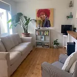 2 Bed With Garden Near City Centre & Beach, Free Parking