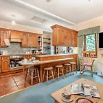 2 Bed Property In Edinburgh 53898