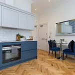 Luxury Renovated 1 Bed Nr St James - Super Central