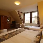 Dunedin Guest House